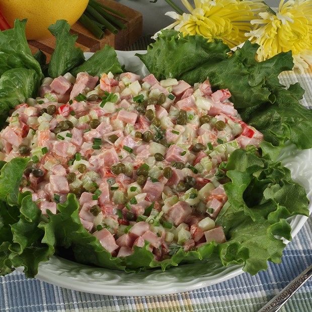 Summer_Fresh_Ham_Salad_Nueskes_Recipe