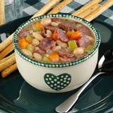 Kielbasa_White_Bean_Soup_Nueskes_Recipe