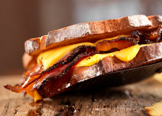 Nueske's Applewood Smoked Pepper Coated Bacon Sandwich