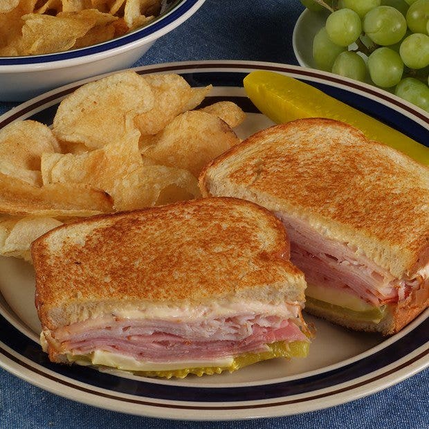 Bob's Dagwood Grilled Club